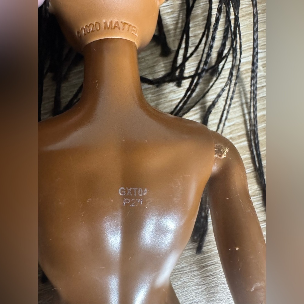 Lot of Two Barbie Dolls - Picture 5 of 10